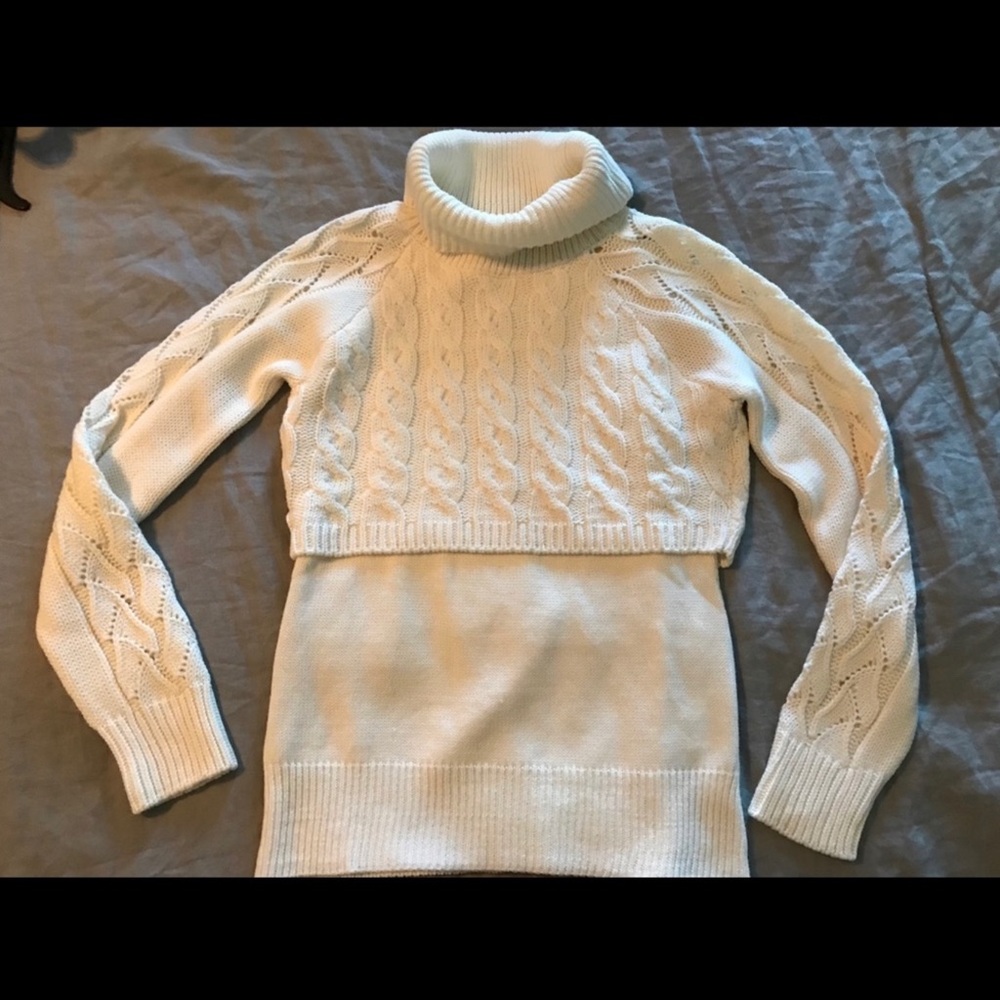 VENUS  form fitting sweater